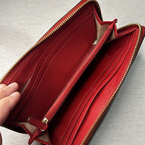 Michael Kors Jet Set Travel Continental Wallet, Red Saffiano Leather, Classic - Picture 5 of 6